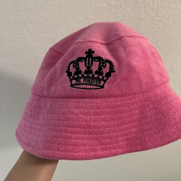 Juicy Couture Hot Pink Terry Cloth Bucket Hat Y2K Barbiecore Logo Crown Emblem main image 8